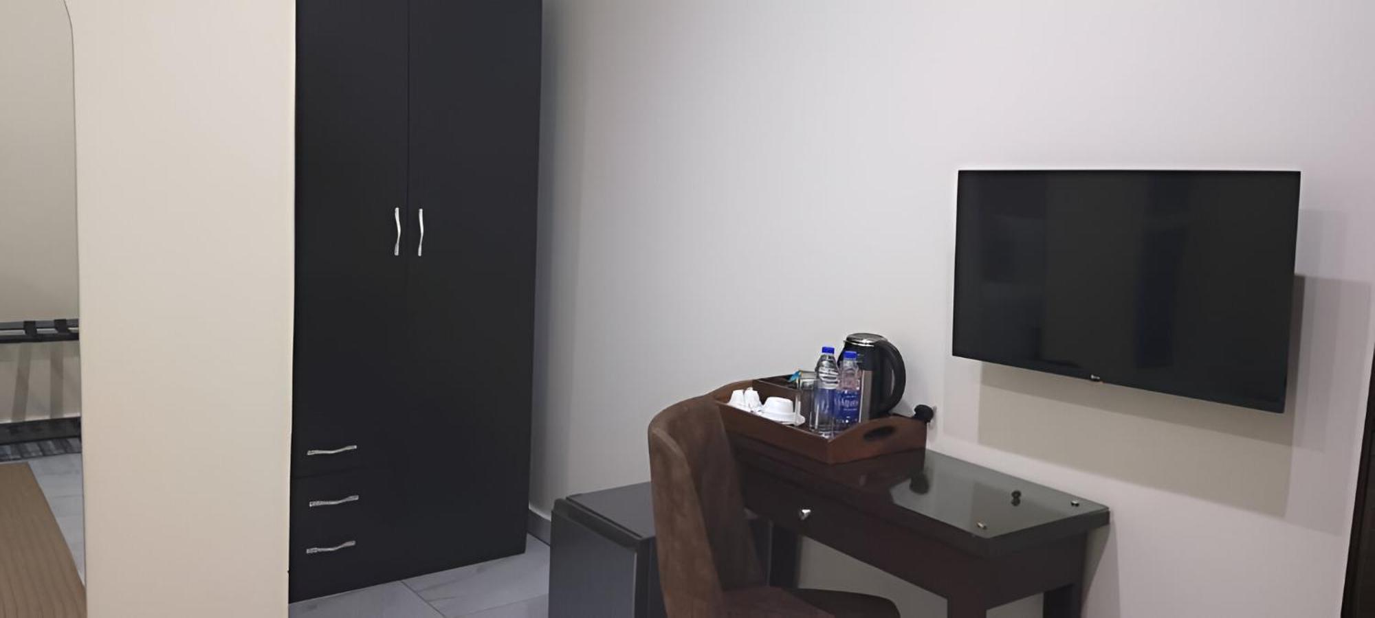 Apartment 79 Hotel & Suite Ikeja Exterior foto
